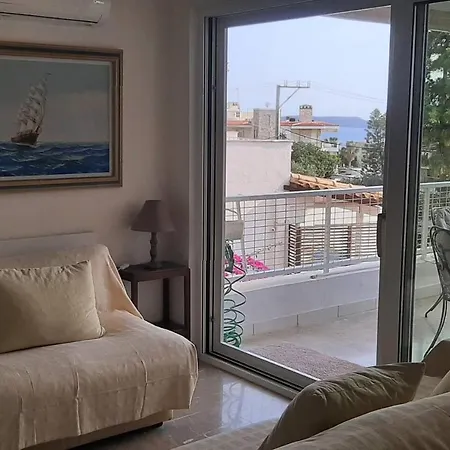 το σπίτι του καπετάνιου στη βουλιαγμένη * أثينا