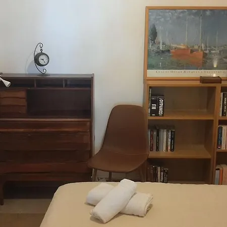 το σπίτι του καπετάνιου στη βουλιαγμένη * أثينا
